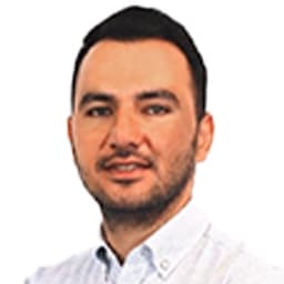 فرشید  مقدم
