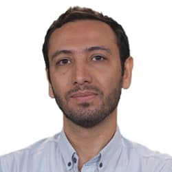  مدرس آکادمی همراه مصطفی توسلی‌پور