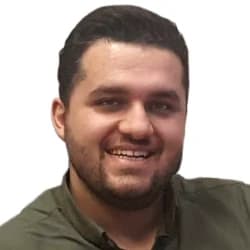 عرفان  استواری 