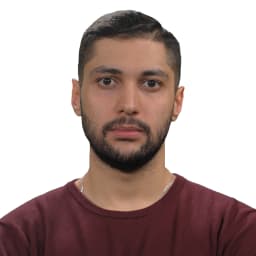 علیرضا آقاخانی