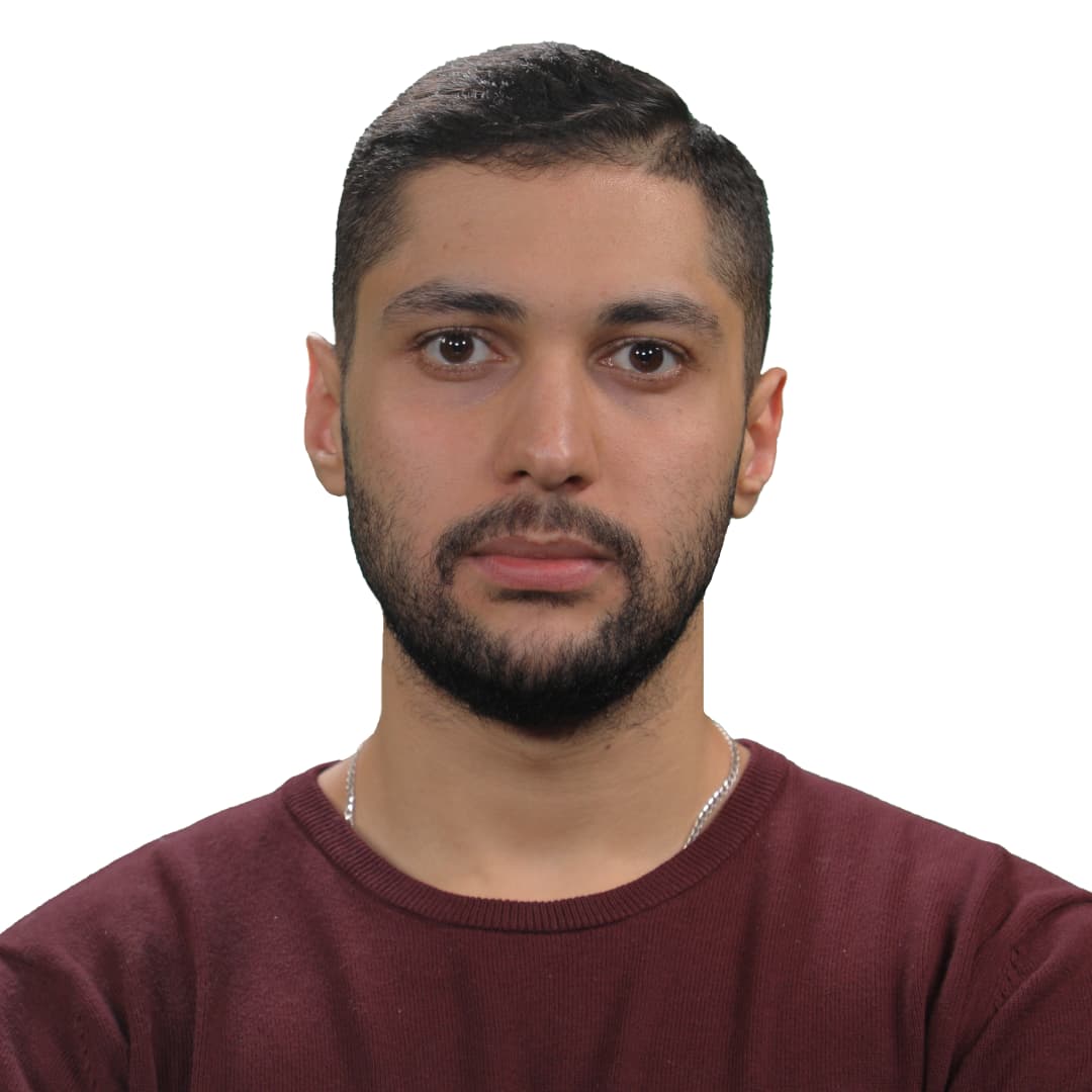 علیرضا آقاخانی