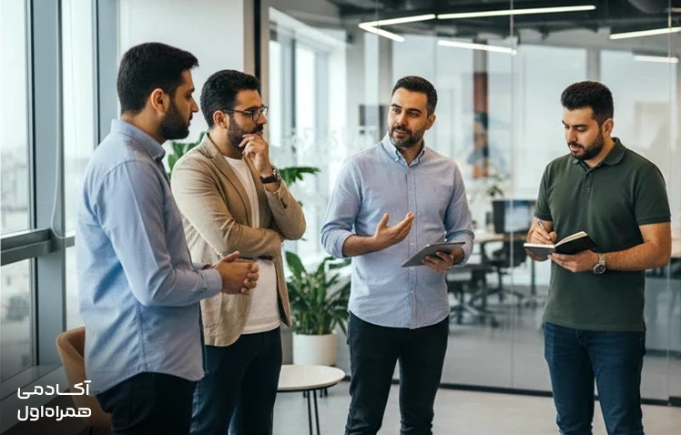 اعضای تیم اسکرام شامل اسکرام مستر، پروداکت اونر و توسعهدهندگان